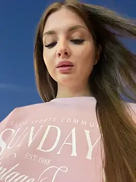 Snapshot of KrisMagnoly chatting on 09-08-25, 05:23 KrisMagnoly online show from 09-08-25, 05:23