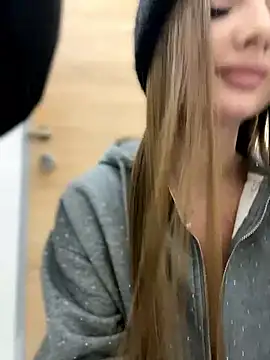 Snapshot of KrisMagnoly chatting on 01-11-26, 06:26 KrisMagnoly online show from 01-11-26, 06:26