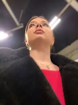 Snapshot of KrisMagnoly chatting on 02-06-25, 04:25 KrisMagnoly online show from 02-06-25, 04:25