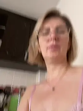 sensualEmilia online show from 03-26-26, 09:29