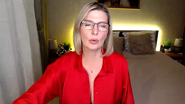 sensualEmilia online show from 01-08-26, 08:26