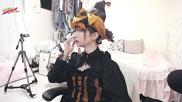 Snapshot of abbykitty chatting on 10-12-25, 01:34 abbykitty online show from 10-12-25, 01:34