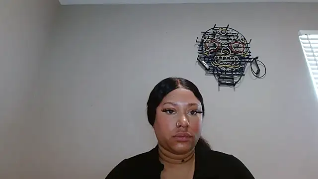 Snapshot of RavenWatts chatting on 03-19-26, 03:01 RavenWatts online show from 03-19-26, 03:01