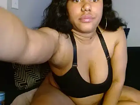 Snapshot of RavenWatts chatting on 12-04-24, 06:55 RavenWatts online show from 12-04-24, 06:55