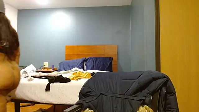 Snapshot of RavenWatts chatting on 02-02-26, 03:27 RavenWatts online show from 02-02-26, 03:27