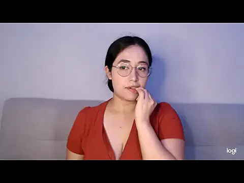 Snapshot of YummymeowW chatting on 07-05-26, 12:59 YummymeowW online show from 07-05-26, 12:59