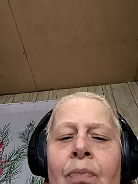 davisdesiresxh online show from 12-01-25, 03:13