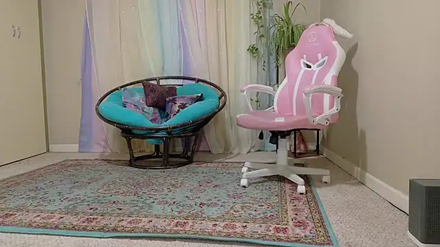 Emihaze online show from 10-31-25, 06:59