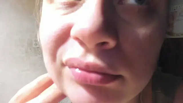 Snapshot of FrumCake chatting on 01-10-25, 03:29 FrumCake online show from 01-10-25, 03:29