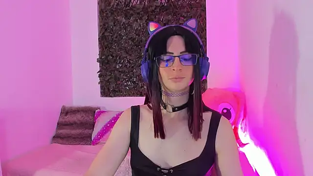 KimberlyJohnsoon online show from 03-18-25, 03:23