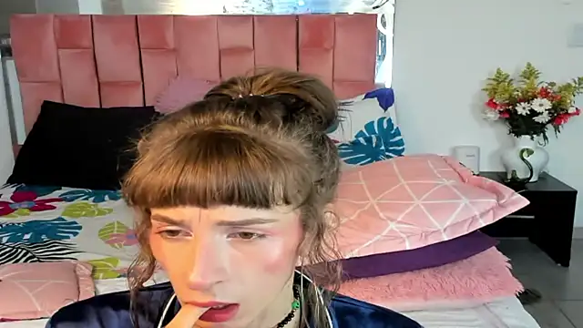 the queen aleja online show from 10-30-25, 12:58