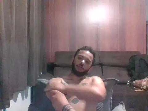 Snapshot of G_Eros18 chatting on 10-23-25, 04:44 G Eros18 online show from 10-23-25, 04:44