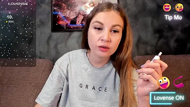 CassieMils online show from 10-30-25, 08:45