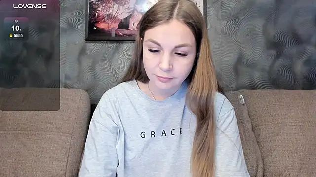 CassieMils online show from 02-12-26, 06:24