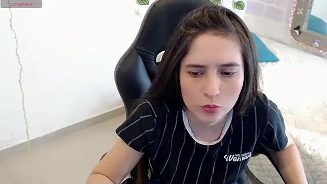 tania sweet   online show from 02-01-25, 04:11