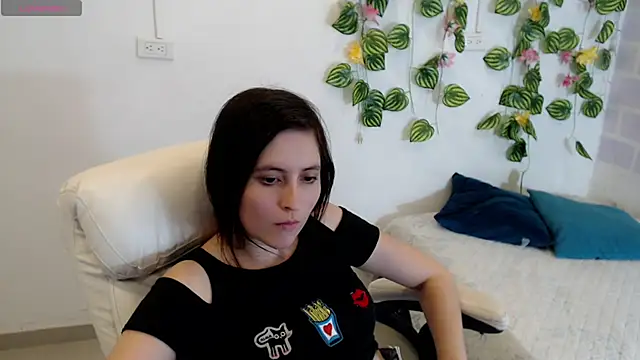 tania sweet   online show from 10-02-25, 06:22