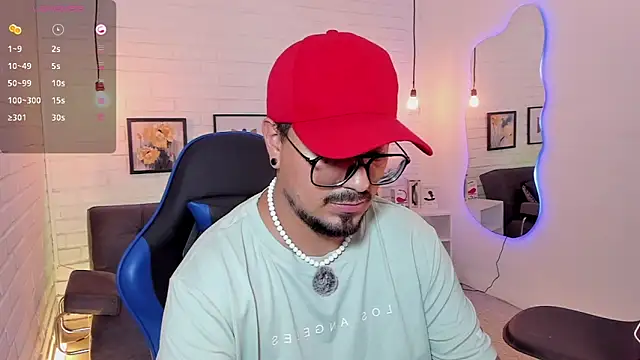 DaviidEvans  online show from 09-17-25, 04:03
