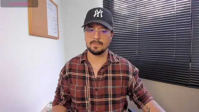 DaviidEvans  online show from 12-07-24, 06:32