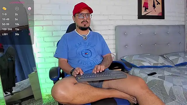DaviidEvans  online show from 09-20-25, 09:31