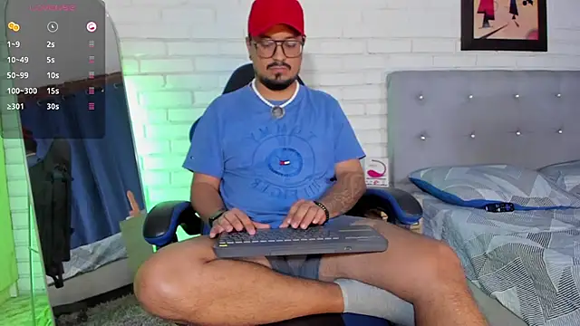 DaviidEvans  online show from 09-21-25, 10:20