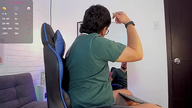 DaviidEvans  online show from 12-20-25, 04:37