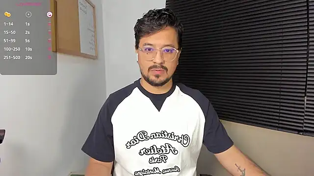 DaviidEvans  online show from 12-07-24, 02:47