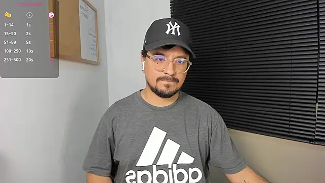 DaviidEvans  online show from 12-10-24, 06:44