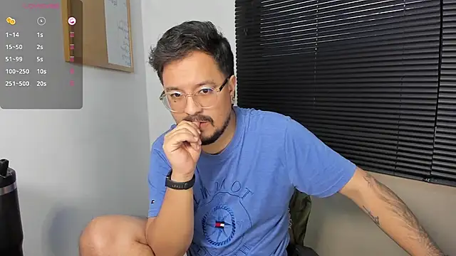 DaviidEvans  online show from 12-19-24, 11:07