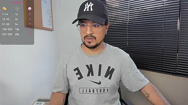 DaviidEvans  online show from 12-02-24, 10:07