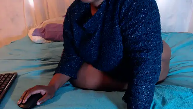 Snapshot of XXEBONYTEAZERXX chatting on 10-04-25, 05:53 XXEBONYTEAZERXX online show from 10-04-25, 05:53