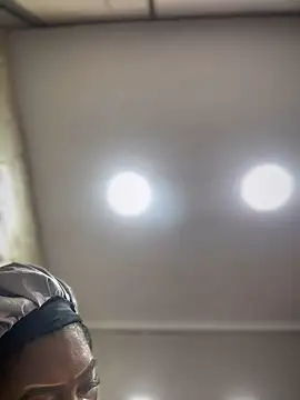 Tayra Siny online show from 10-05-25, 01:24