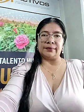 Snapshot of __valentina18 chatting on 02-09-26, 01:42 valentina18 online show from 02-09-26, 01:42