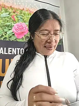   valentina18 online show from 03-20-26, 01:01