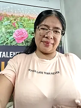   valentina18 online show from 05-04-26, 12:41