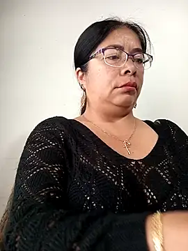 Snapshot of __valentina18 chatting on 09-10-25, 01:10   valentina18 online show from 09-10-25, 01:10