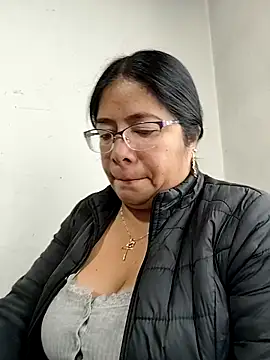 Snapshot of __valentina18 chatting on 10-02-25, 12:52   valentina18 online show from 10-02-25, 12:52