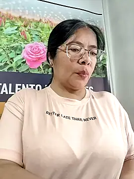   valentina18 online show from 05-26-26, 12:25
