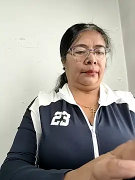   valentina18 online show from 10-31-25, 01:08