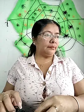 Snapshot of __valentina18 chatting on 10-10-25, 01:12   valentina18 online show from 10-10-25, 01:12