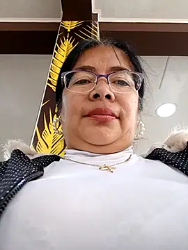 Snapshot of __valentina18 chatting on 02-18-25, 04:14   valentina18 online show from 02-18-25, 04:14