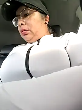   valentina18 online show from 05-12-26, 11:38