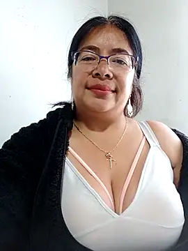 Snapshot of __valentina18 chatting on 02-20-25, 01:08   valentina18 online show from 02-20-25, 01:08