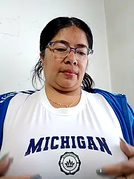 Snapshot of __valentina18 chatting on 02-21-25, 01:11   valentina18 online show from 02-21-25, 01:11