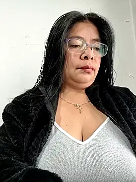   valentina18 online show from 12-22-25, 01:22