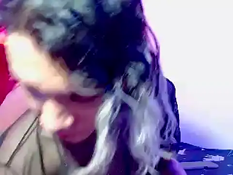 Snapshot of LAICK_01 chatting on 12-15-24, 09:42 LAICK 01 online show from 12-15-24, 09:42