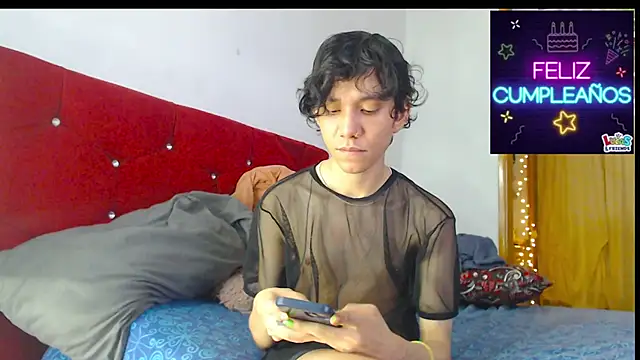 Snapshot of LAICK_01 chatting on 05-01-26, 01:43 LAICK 01 online show from 05-01-26, 01:43