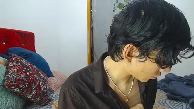 LAICK 01 online show from 04-12-26, 06:05