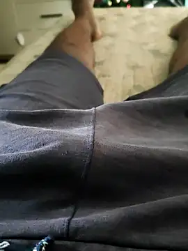 Snapshot of Arthu2r chatting on 12-02-25, 11:56 Arthu2r online show from 12-02-25, 11:56