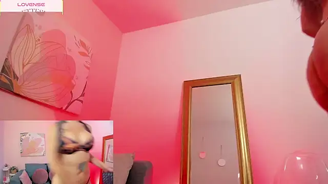 Snapshot of _Nicoletteshea_ chatting on 02-23-26, 09:26 Nicoletteshea online show from 02-23-26, 09:26