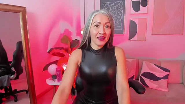  Nicoletteshea  online show from 03-27-26, 09:27